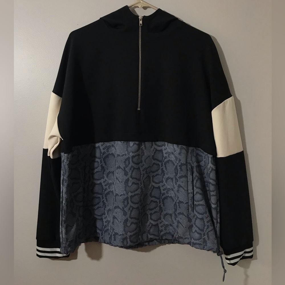 Women’s Lightweight Half Zip Jacket with Hood